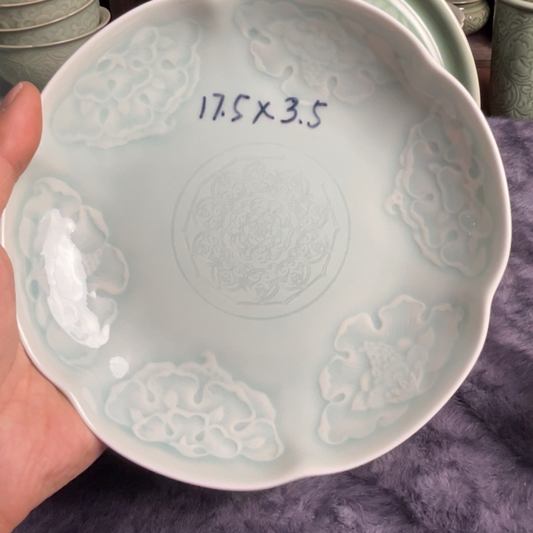 瓷微瑕大唐春花口盘特价