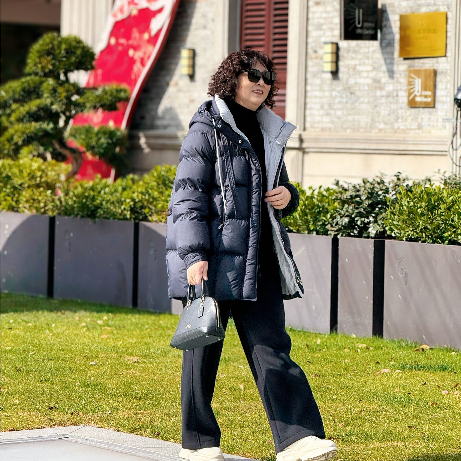 【橘子小姐】2026新款长款保暖藏蓝色休闲羽绒服