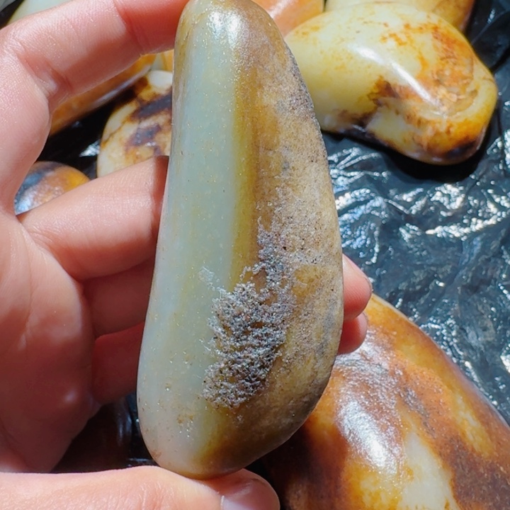 和田玉（糖玉）未镶嵌颈饰93克