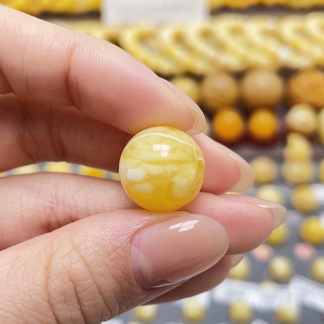 琥珀裸石未镶嵌蜜蜡圆珠15.3mm微瑕