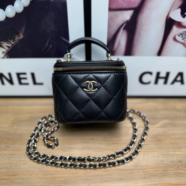 99新 Chanel/香奈儿 臻选黑金手柄小盒子（带镜子）52F20101