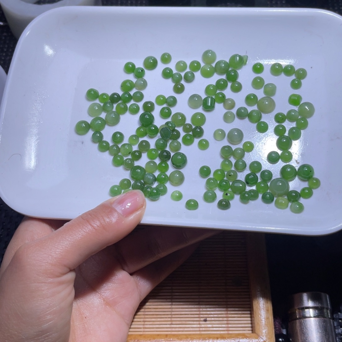 未镶嵌和田玉车挂