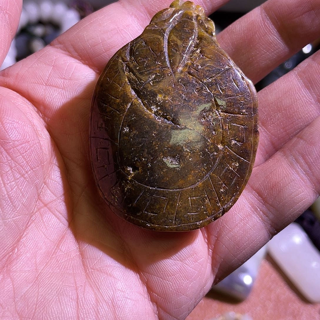 和田玉（糖玉）未镶嵌颈饰