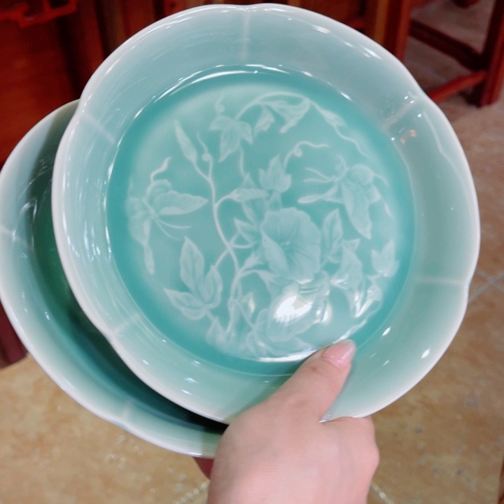 青瓷哈哈哈哈哈哈哈
