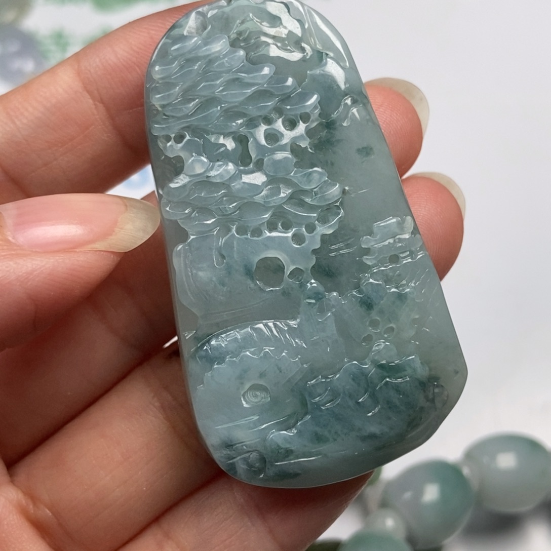翡翠未镶嵌颈饰翡翠