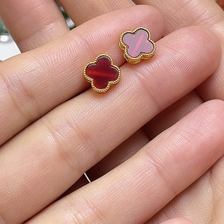 朝***拾和田玉银S925镶嵌耳饰