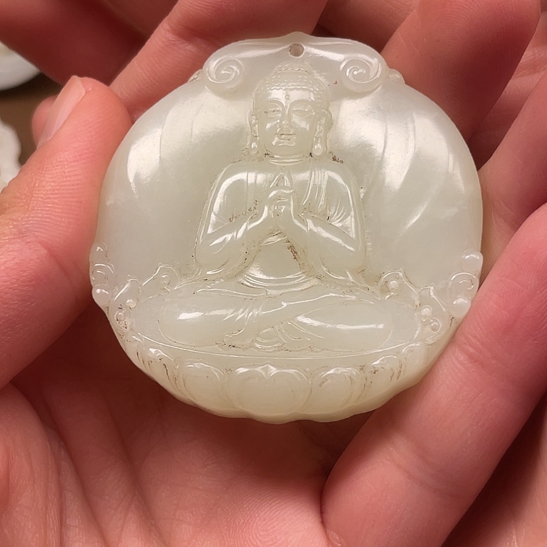 用***5和田玉未镶嵌挂件