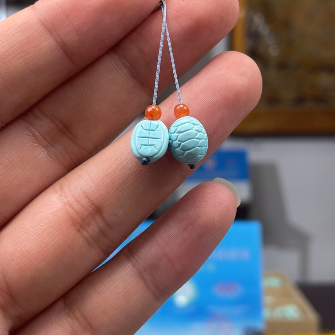 绿松石未镶嵌挂件