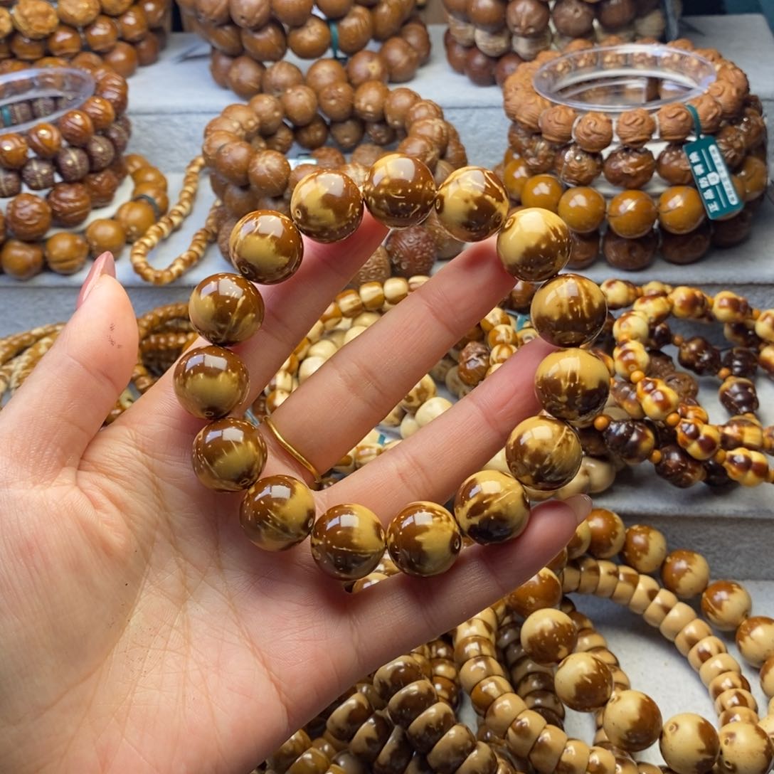 手串紫金鼠紫金鼠半山水光珠15.8