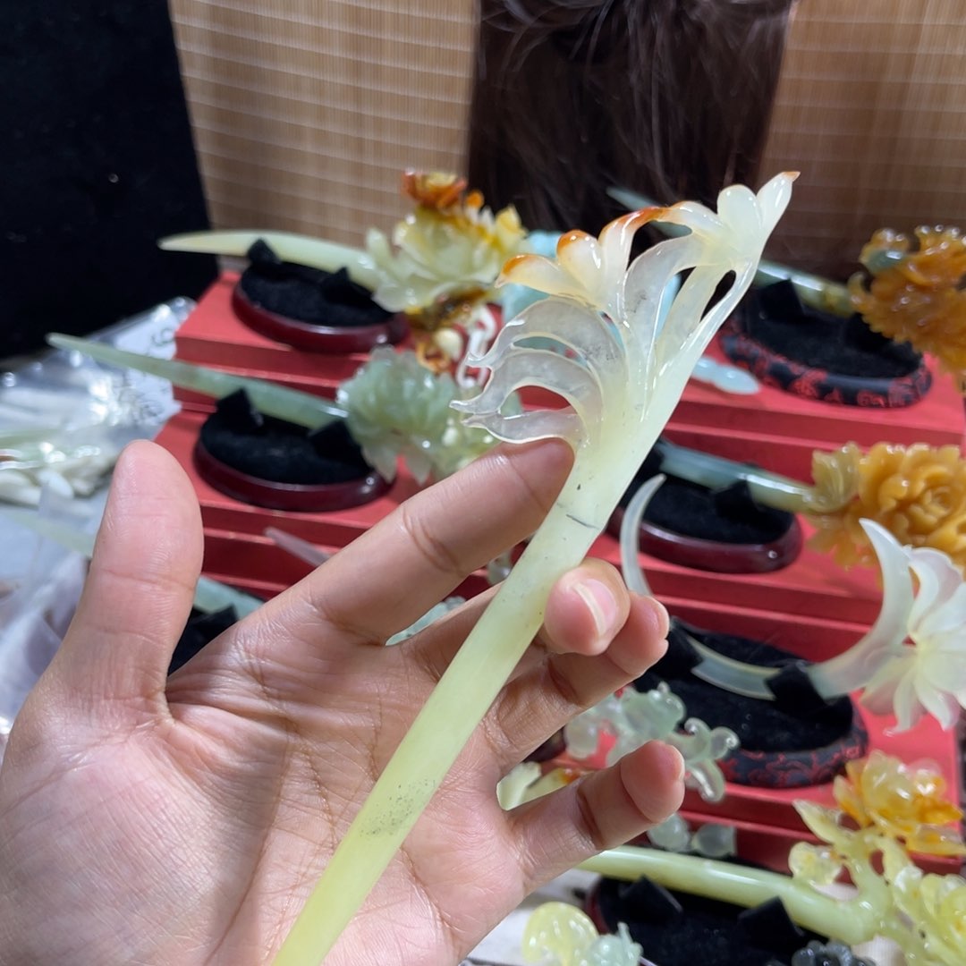 蛇纹石玉发饰未镶嵌