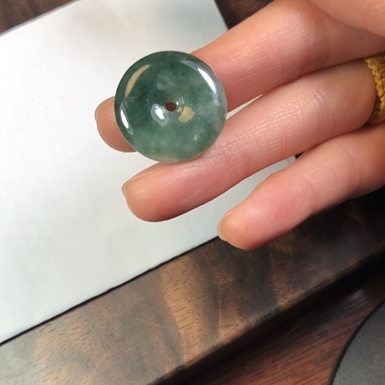 翡翠未镶嵌颈饰缅甸A货，每天下午1点半开播