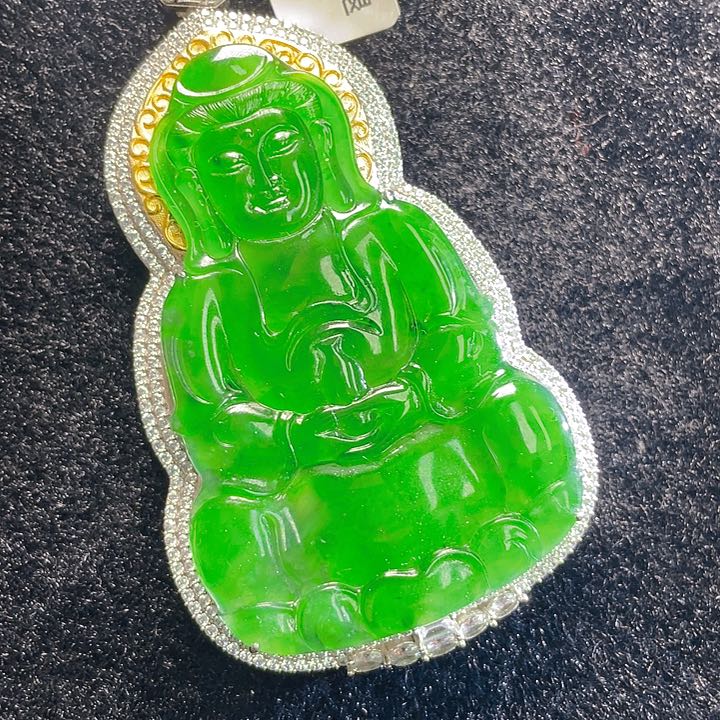 翡翠颈饰未镶嵌不****谁31，