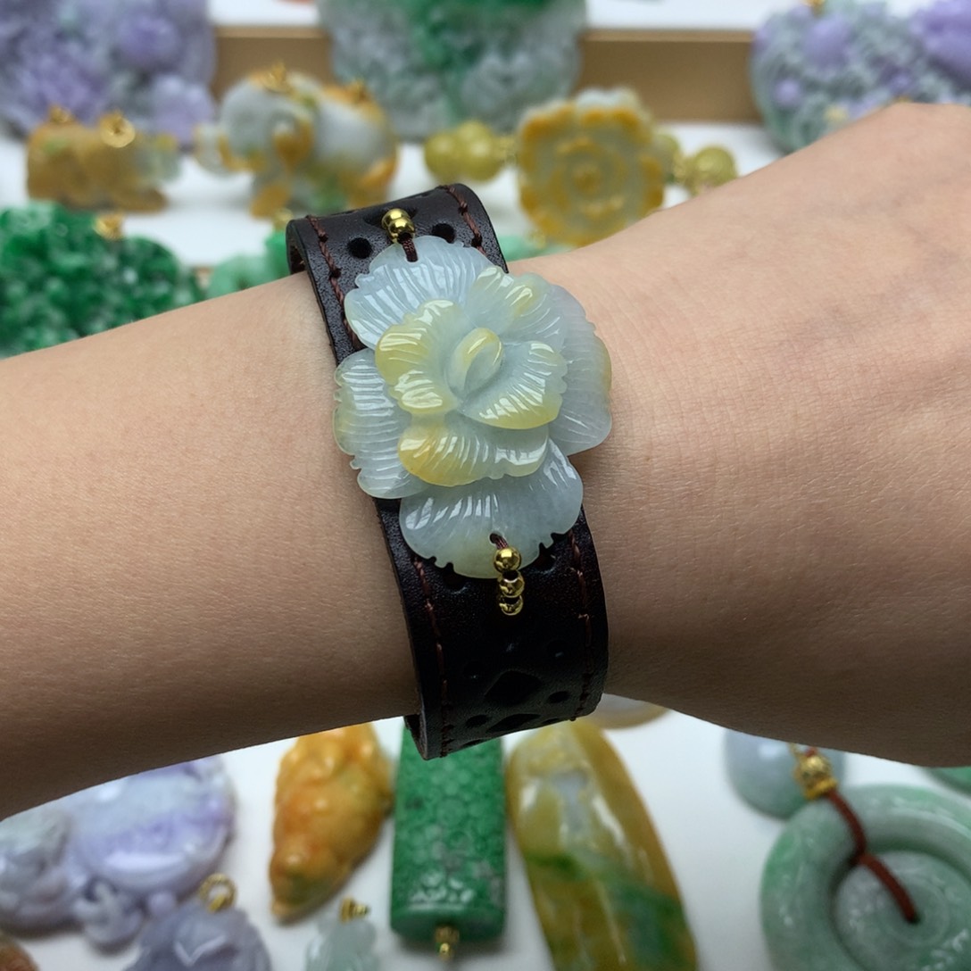 翡翠颈饰未镶嵌翡翠