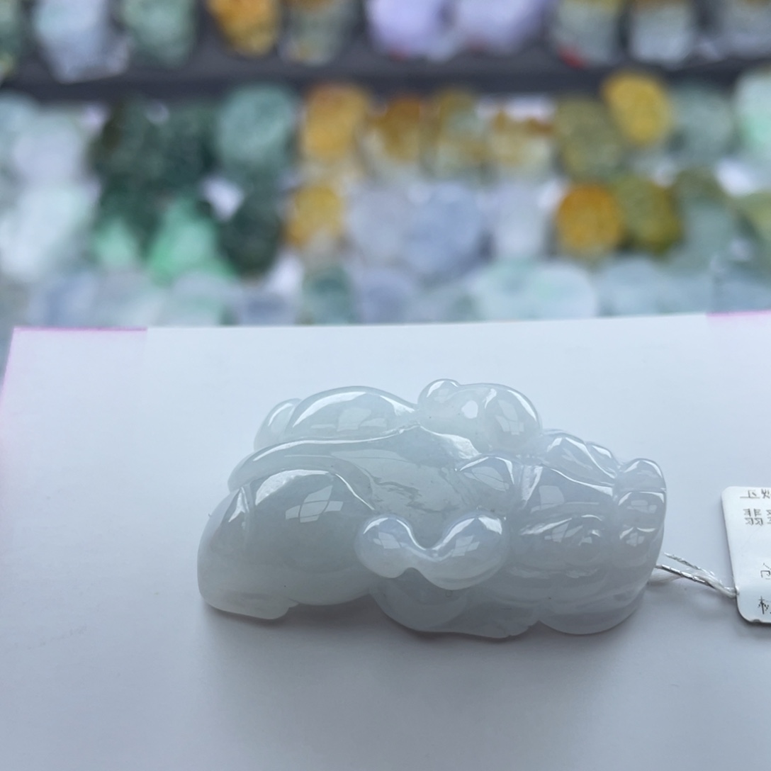 翡翠颈饰未镶嵌貔貅