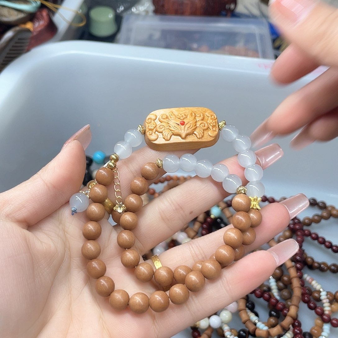 维腊木（绿檀）无事牌