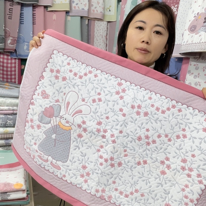 棉特价促销粉色花园兔