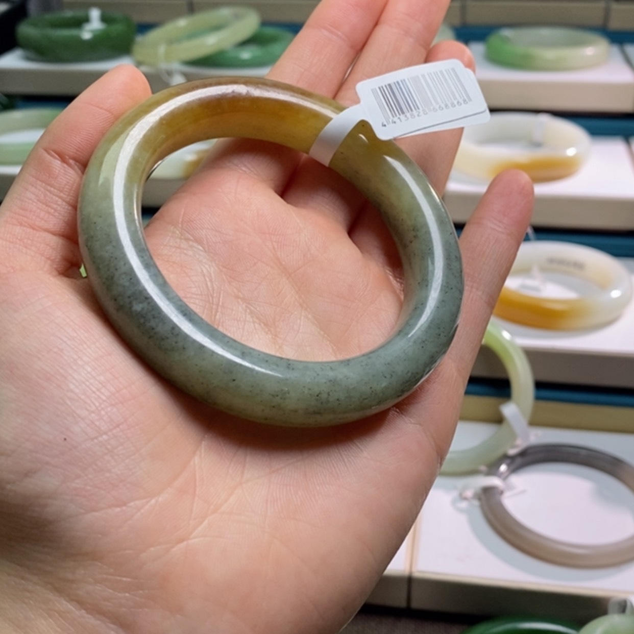 【闪购商品】和田玉手镯未镶嵌