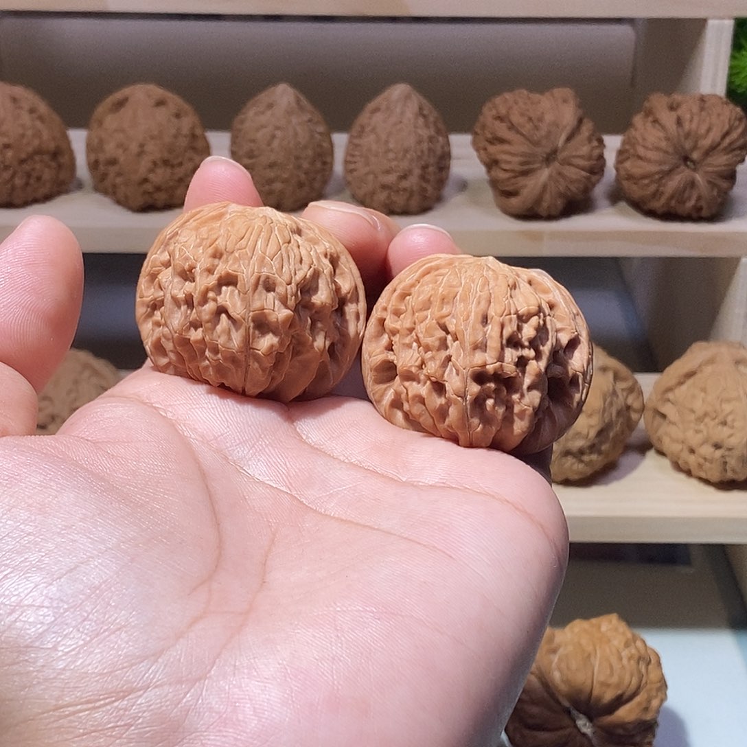 吊坠文玩核桃42尺正磨，全品