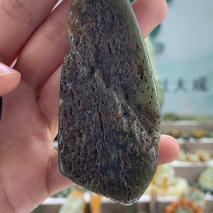 透闪石质玉随切原石把件未镶嵌