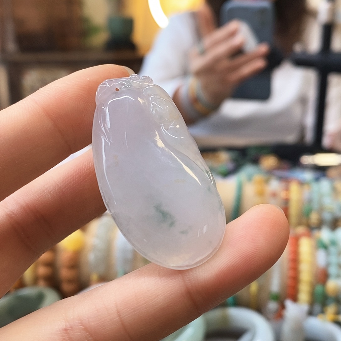 翡翠挂件未镶嵌翡翠挂件