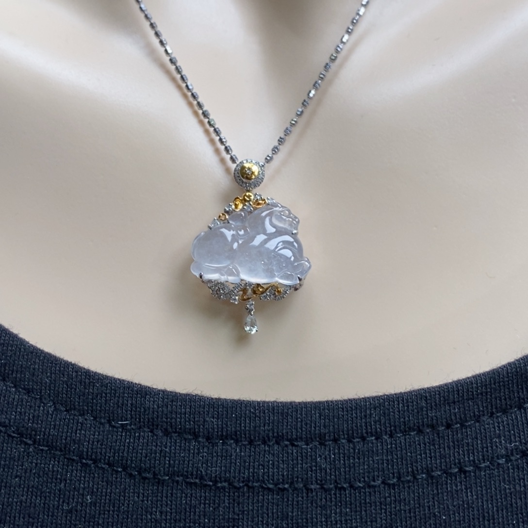 翡翠吊坠(赠链)18K金镶嵌