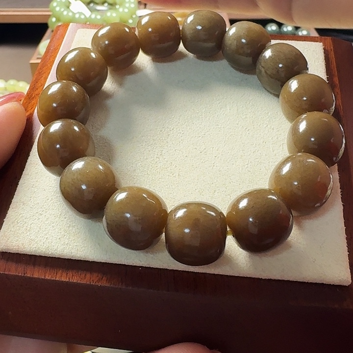 长***哥和田玉（糖玉）未镶嵌手链