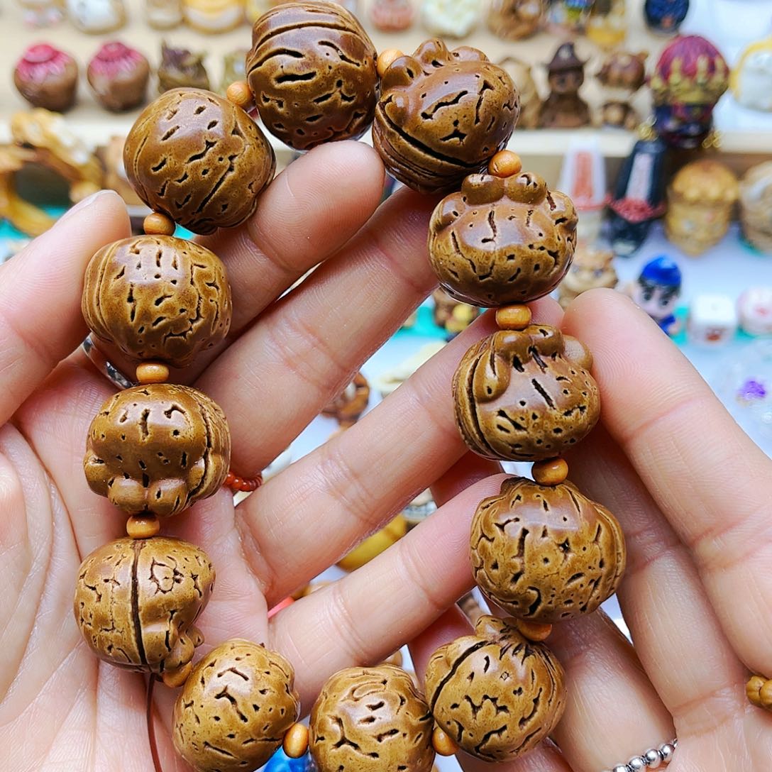 桃核吊坠手工打磨手链