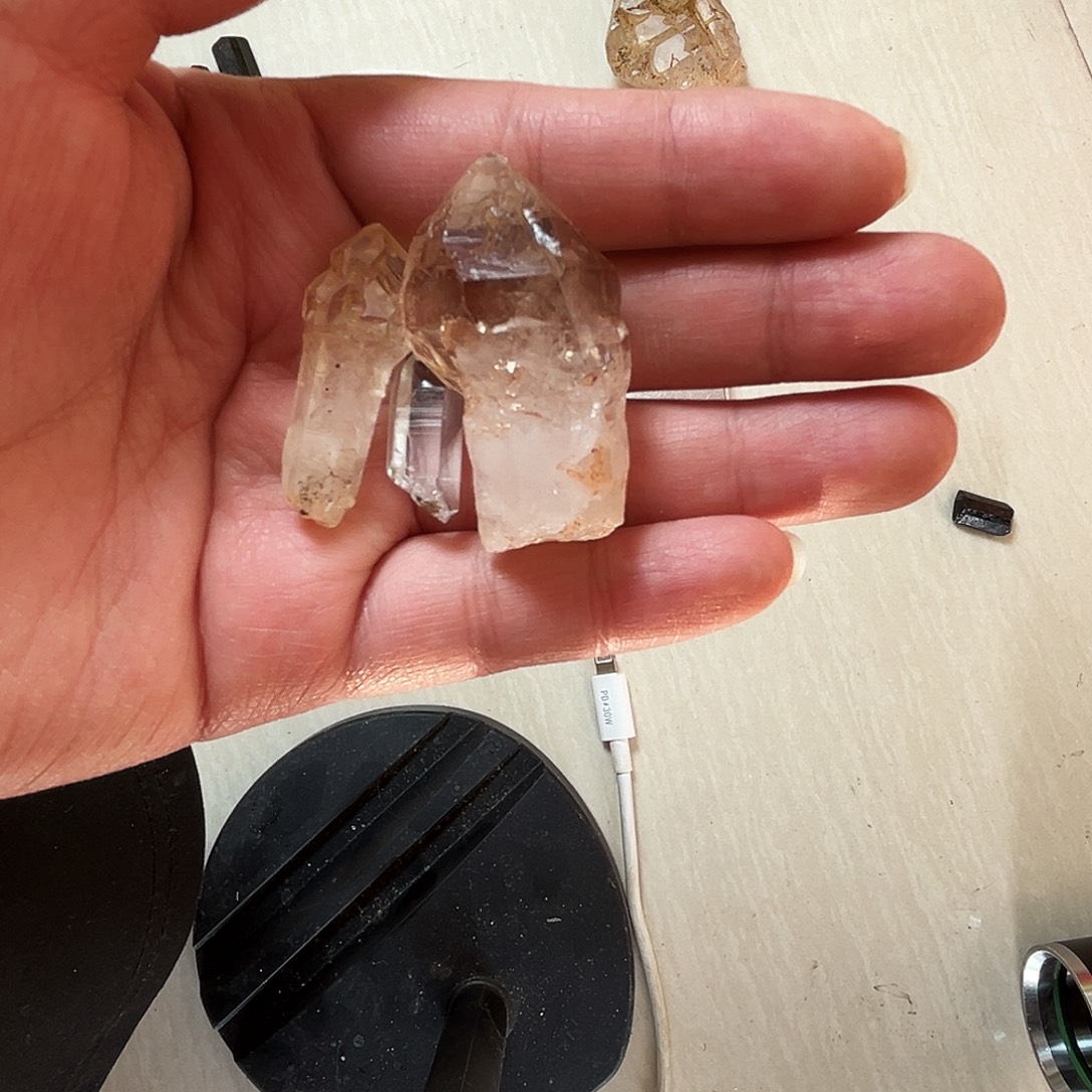 新***‍水晶未镶嵌珠宝半成品