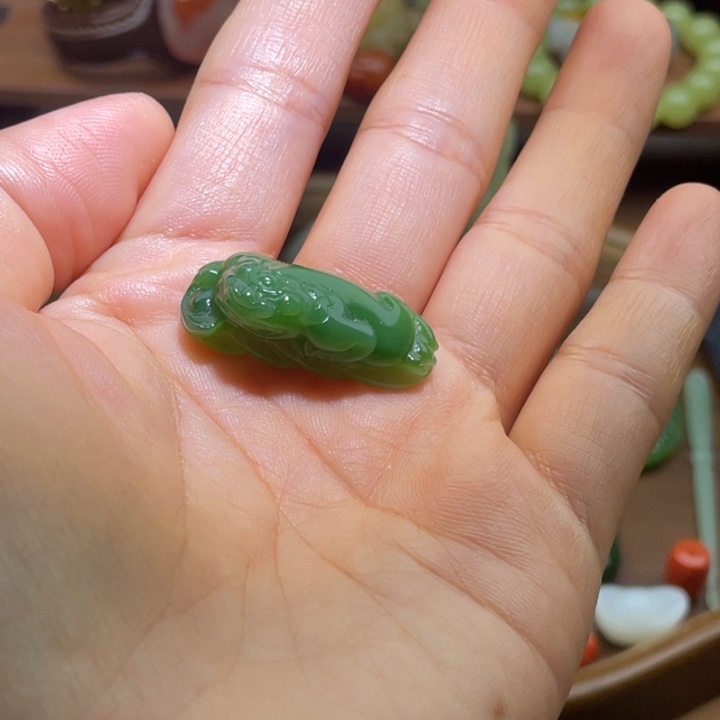 阿***枫和田玉未镶嵌颈饰