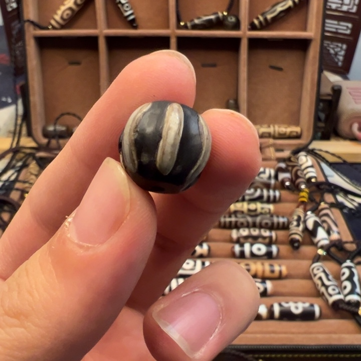 波***8玛瑙/玉髓未镶嵌颈饰