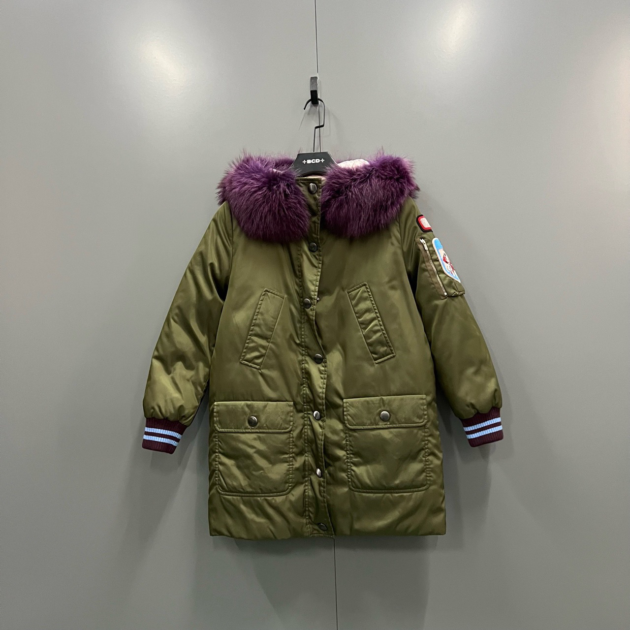 （bb）108 miumiu 缪缪 军绿徽标毛领外套 38码/95新/28000/603587
