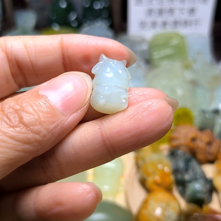 岫玉吊坠(不含链)未镶嵌
