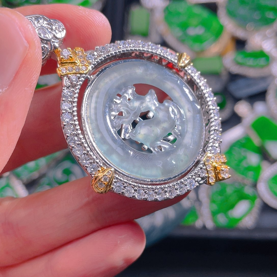 翡翠未镶嵌吊坠(不含链)