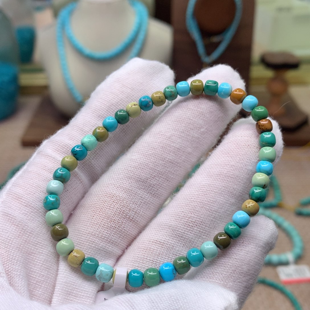 绿松石配饰未镶嵌