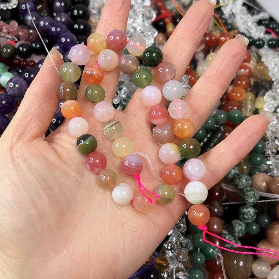 玛瑙/玉髓未镶嵌珠宝半成品，卡10盐源玛瑙一条