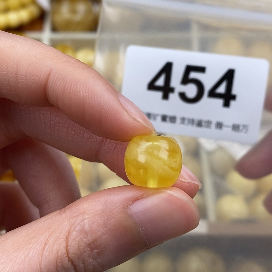 蜜蜡未镶嵌珠宝奇石12.3