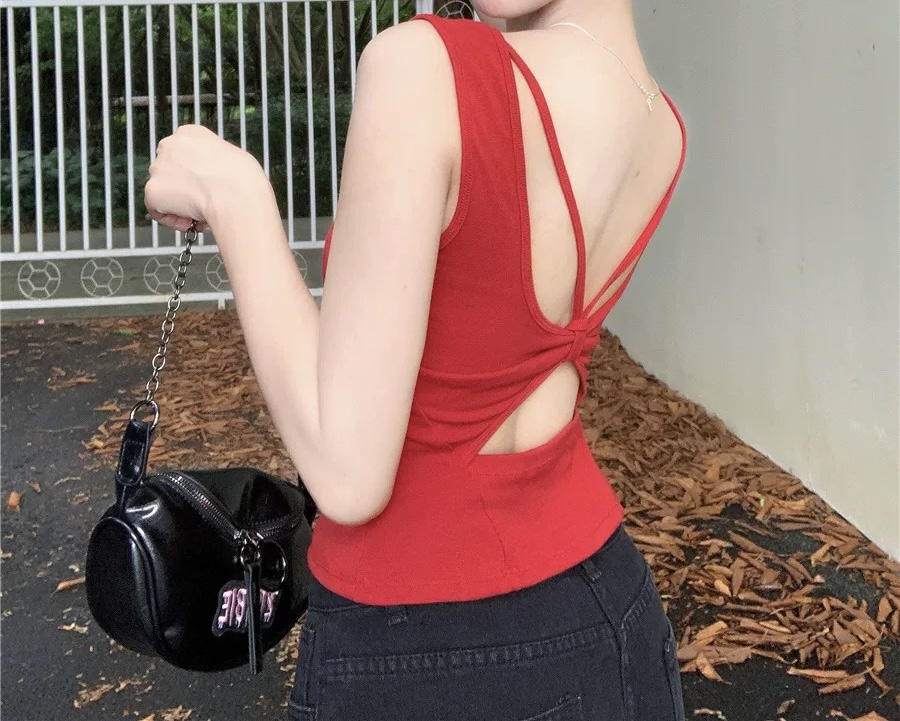 辣妹镂空美背气质一体带胸垫交叉露背可外穿吊带