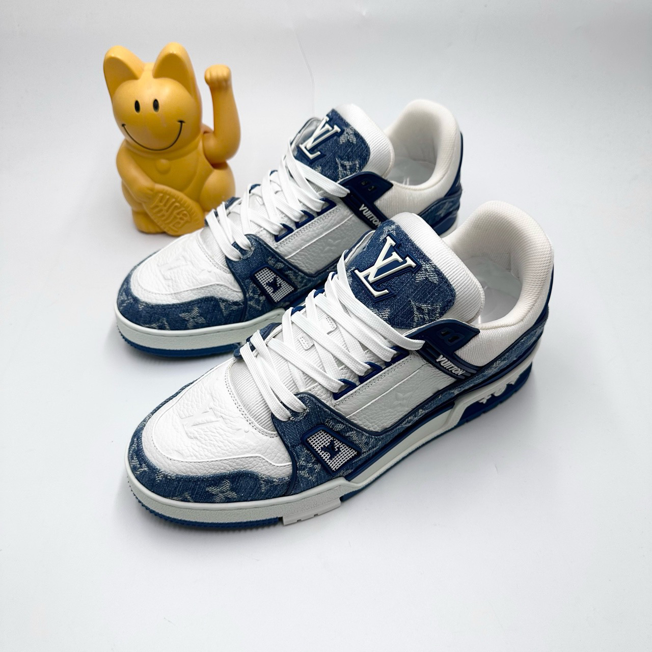 99新 LouisVuitton/路易威登 0424/Lv/41.5码白蓝牛仔Trainer板鞋