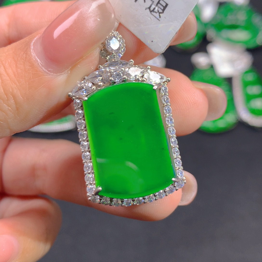 翡翠颈饰银S925镶嵌111111111