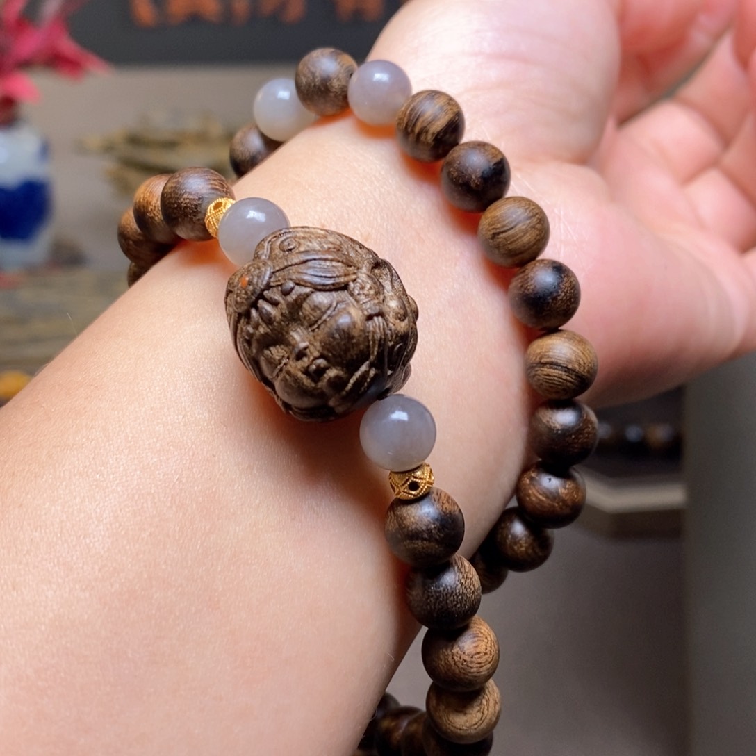 沉香手串越南芽庄瘤疤黄棋楠0.8➕扎基沉香木雕设计