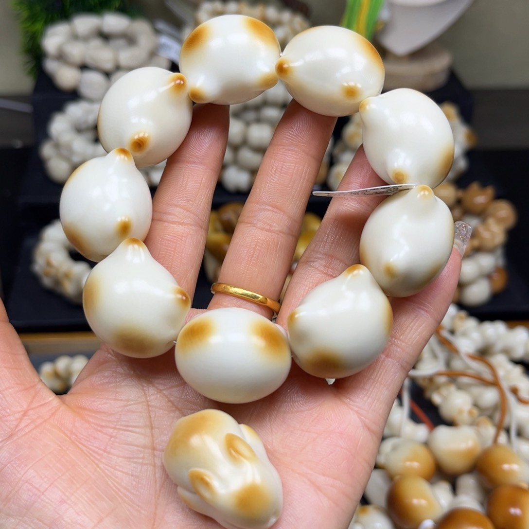 菩提根/象牙果吊坠2,17.50猫头