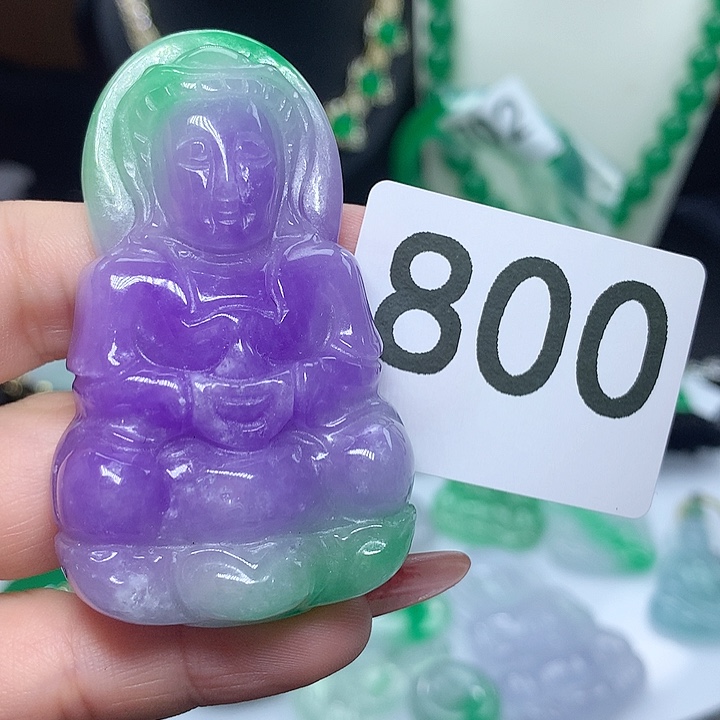 翡翠吊坠(赠链)未镶嵌