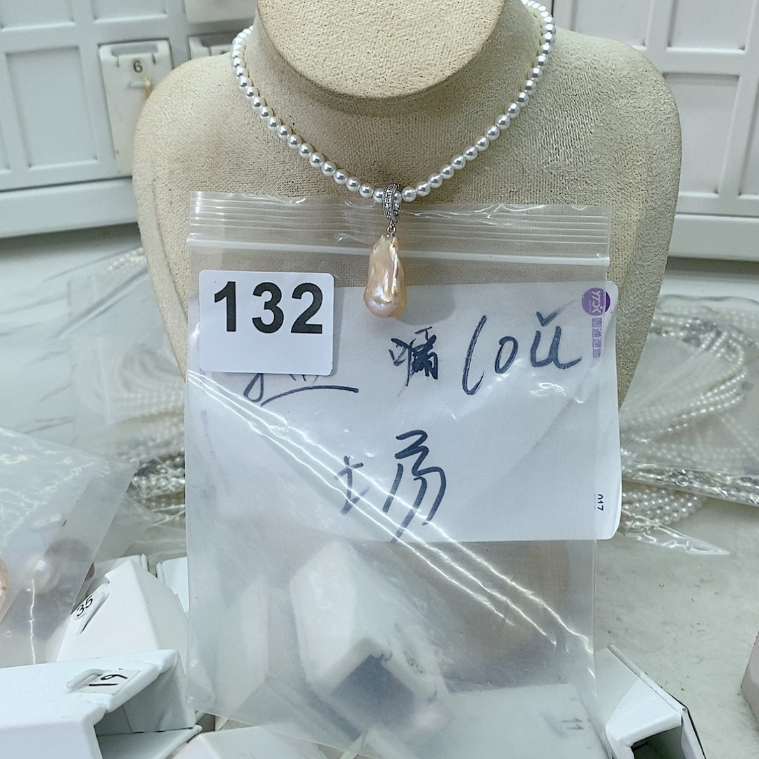 淡水珍珠颈饰合金