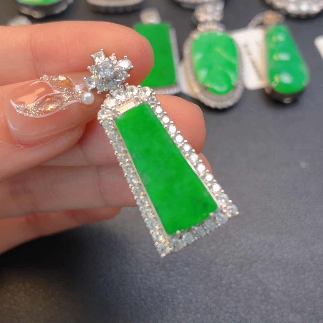 翡翠银S925镶嵌颈饰