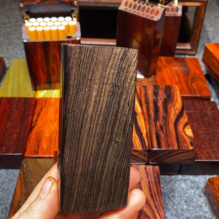 用***0东非黑黄檀（紫光檀）细烟盒