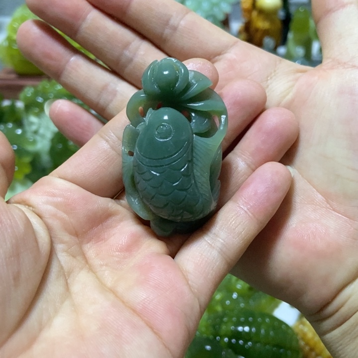 【闪购商品】未镶嵌蛇纹石玉挂件