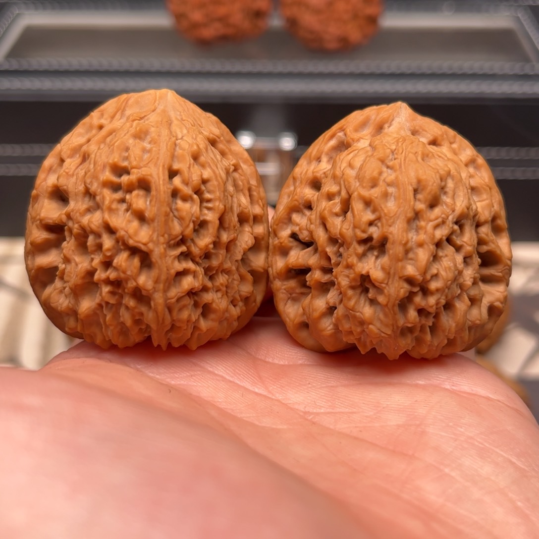 文玩核桃吊坠42南将石