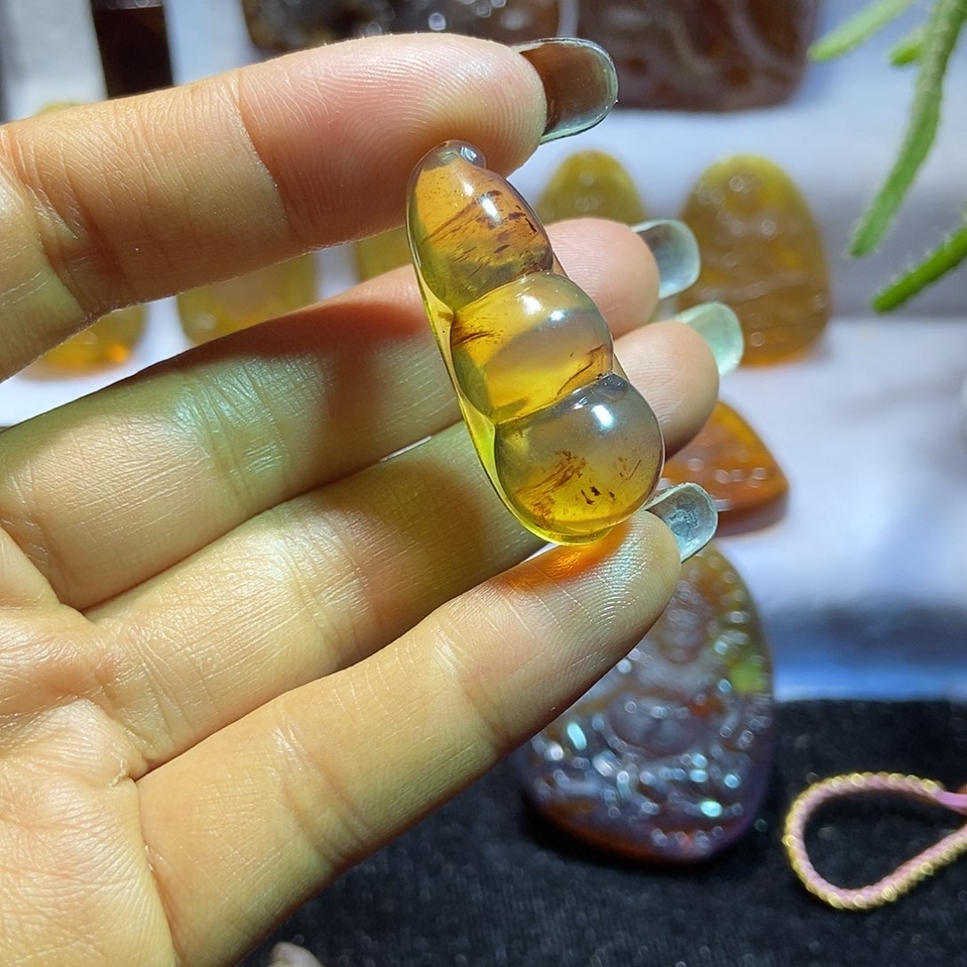 琥珀颈饰未镶嵌豆