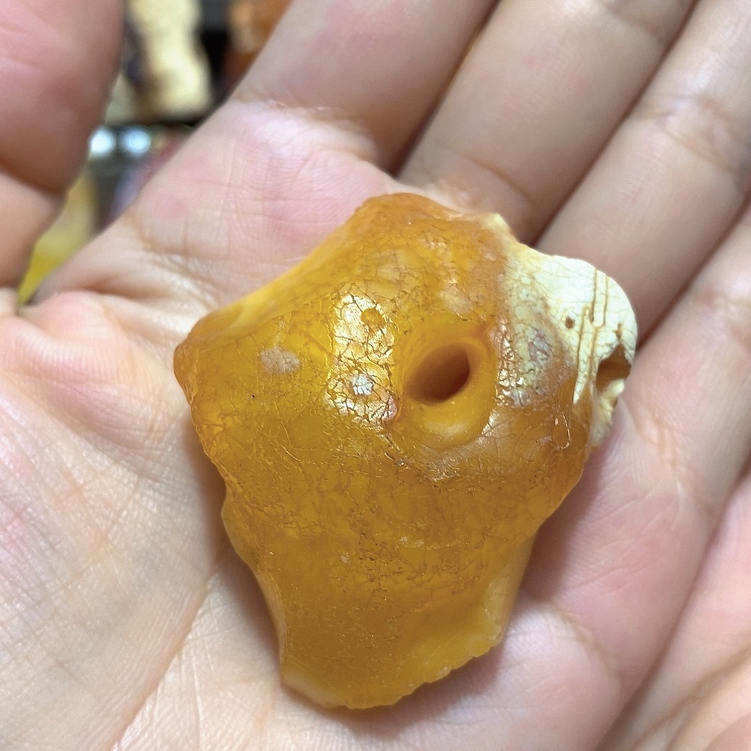 定制琥珀蜜蜡原石