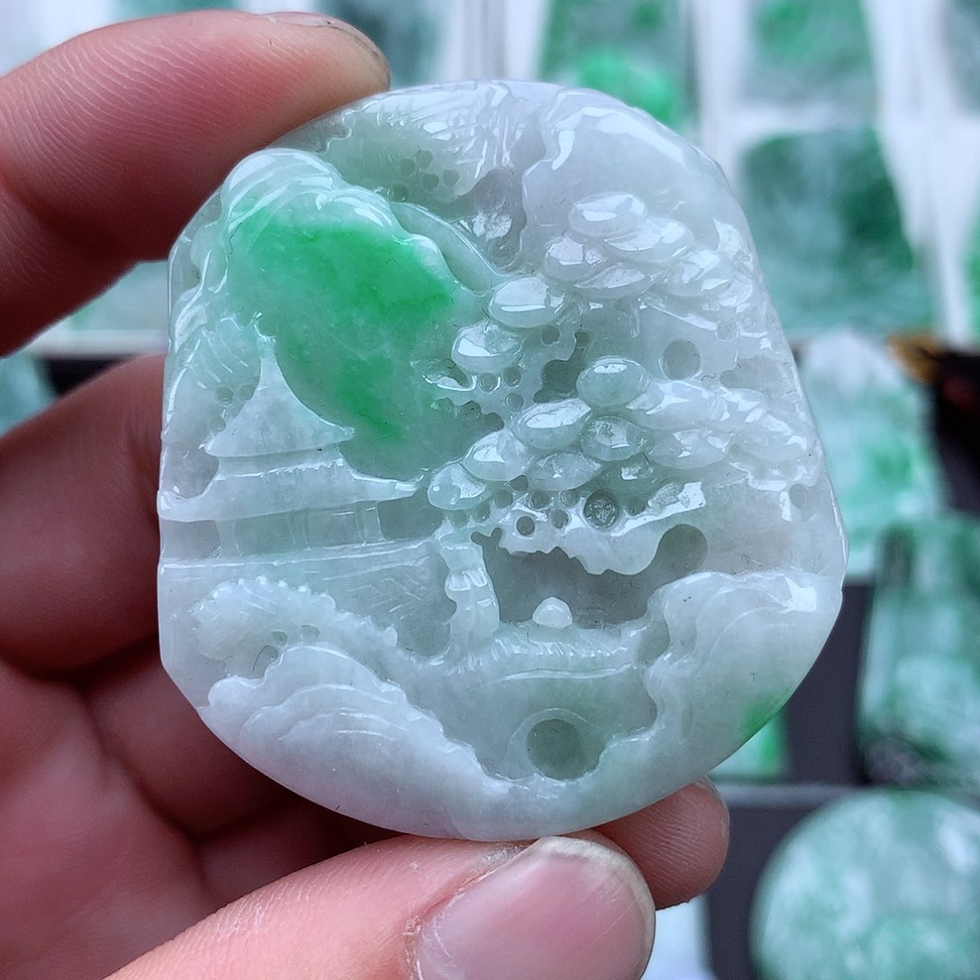 翡翠颈饰未镶嵌翡翠吊坠